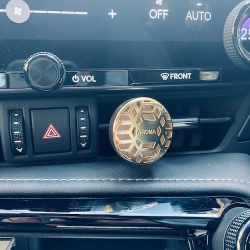 car diff gold in car