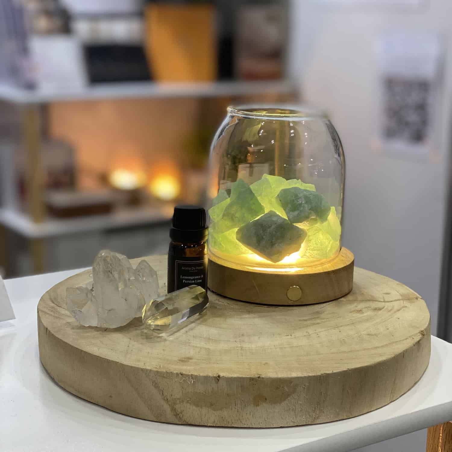 Scented Crystal Light Diffuser with Cordless USB Wooden Base - Green Fluorite LGL