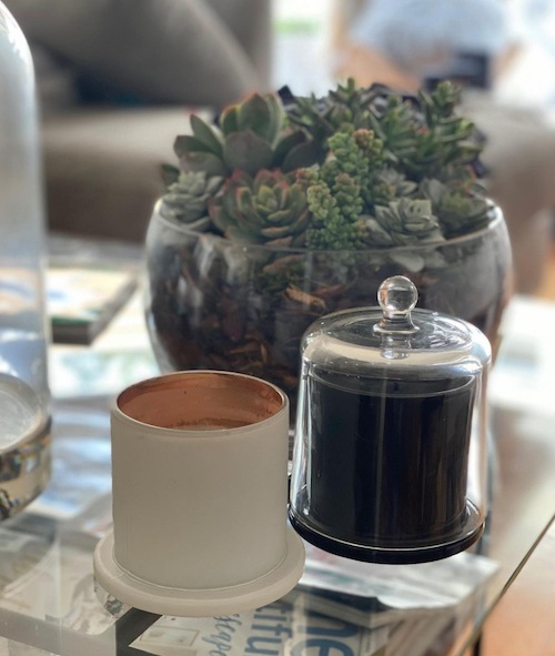 deluxe metro black and white