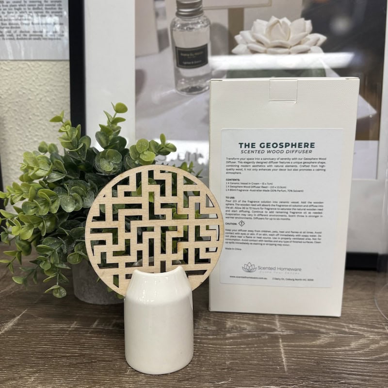 Geosphere Wood Diffuser Lychee & Guava