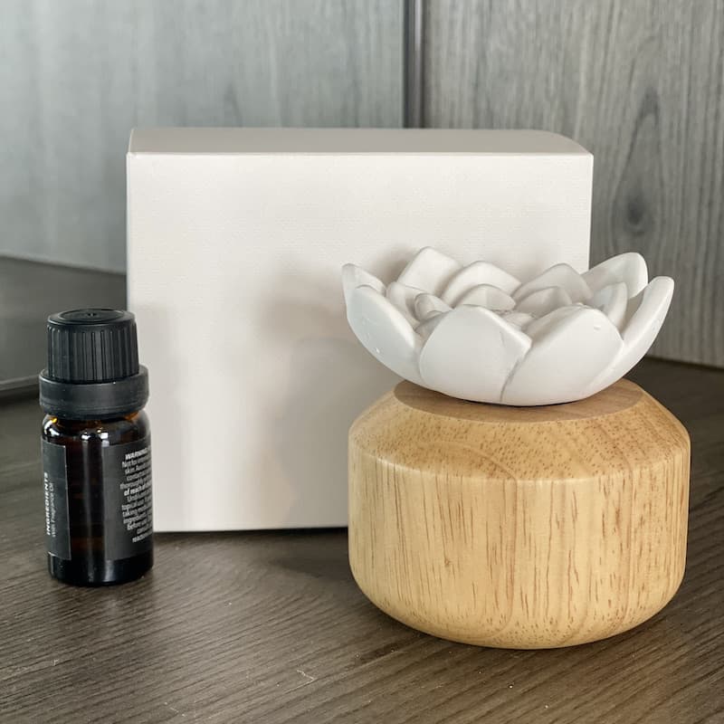 Lotus Flower Diffuser with Wooden Base No Scent