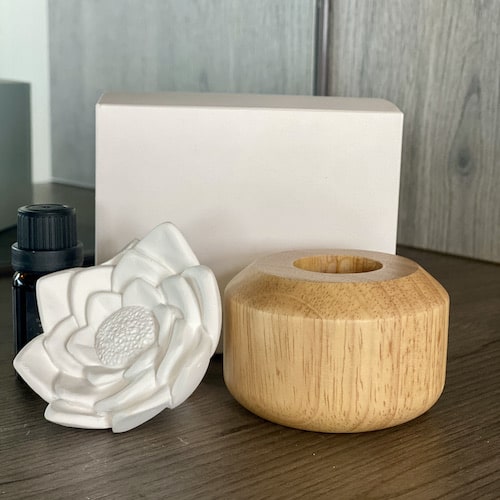 Lotus Custom Diffuser Lotus Flower Diffuser with Wooden Base No Scent – Glassware Imports
