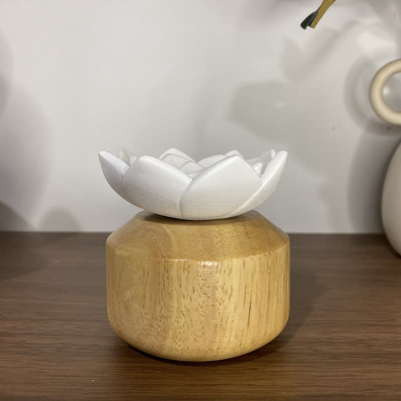 Lotus Custom Diffuser Lotus Flower Diffuser with Wooden Base No Scent – Glassware Imports