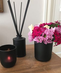 Sleek & modern candle glass jar