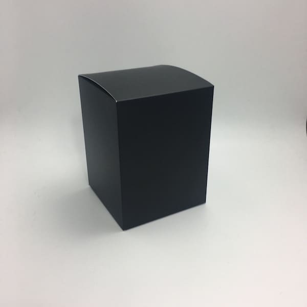 Gift Box Black Medium - Image 2