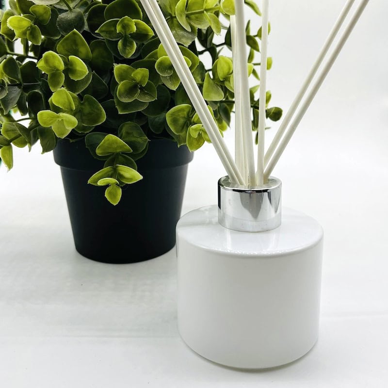 Make your own scented reed diffuser with Gloss White Cylinder Diffuser Bottleder 120ml